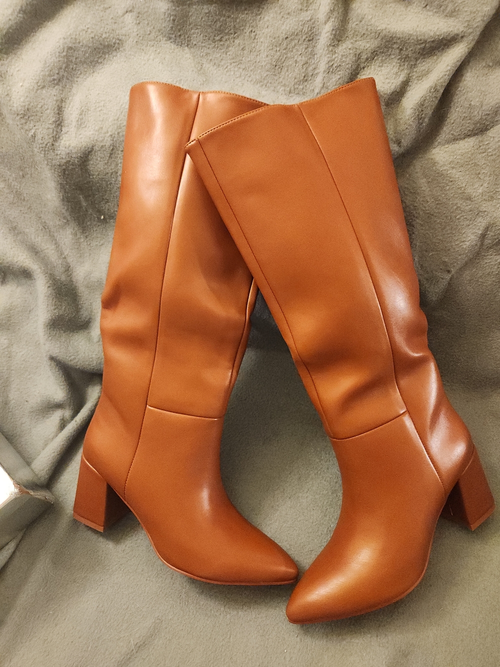 Women’s Knee High Block Heel Boots in Cognac